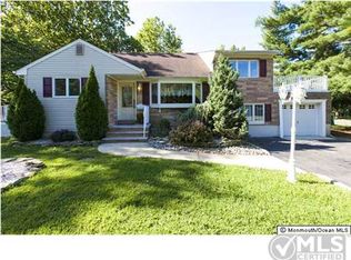 8 Kenneth Ter E, Middletown, NJ 07748