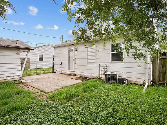 5th image of 441 5th St E