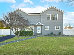 64 Walter Ct, Commack, NY 11725