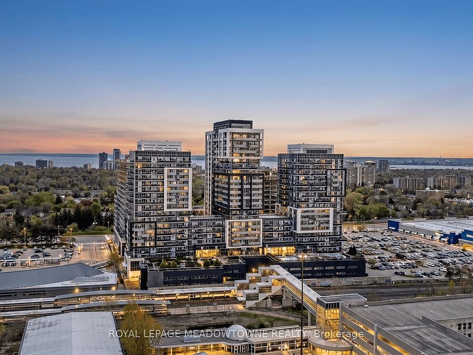 1st image of 2093 Fairview St #1902