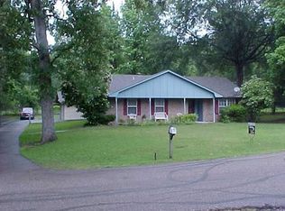 201 Heights Park Dr, Longview, TX 75601