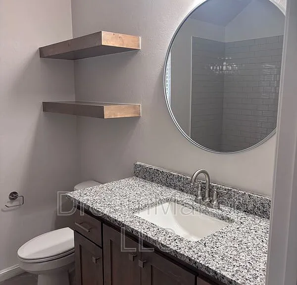1902 Hollow Crest Ct — Photo 18