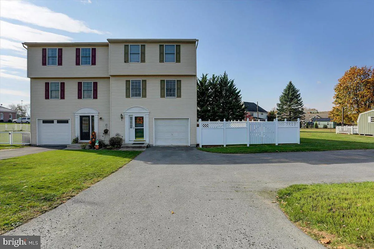 487 Leitersburg St photo 1
