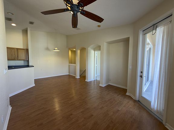 2nd image of 1712 Carvelle Dr