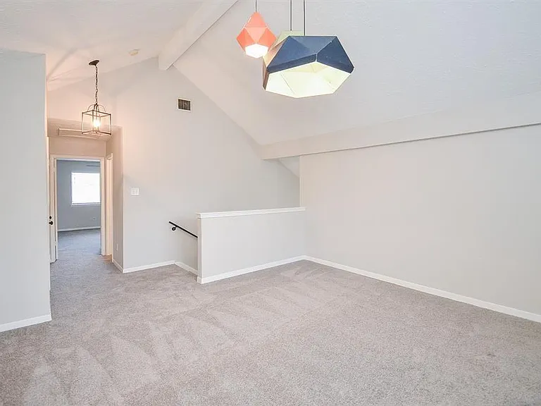 22118 Fincastle Dr — Photo 31