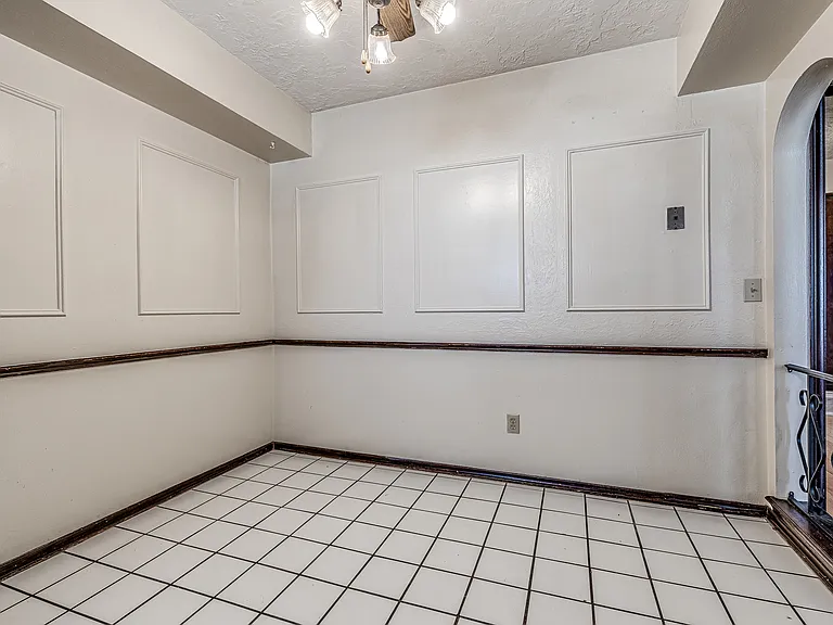 4132 NW 36th St #7 — Photo 22