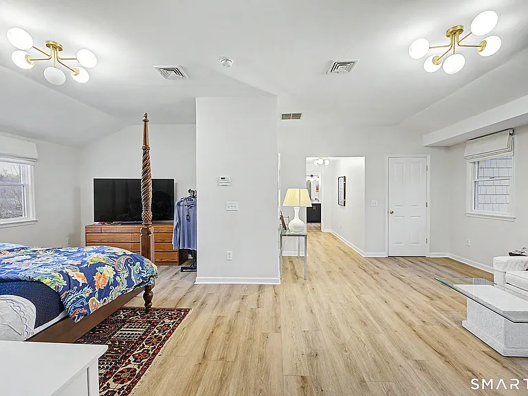 14 Shore Rd — Photo 19