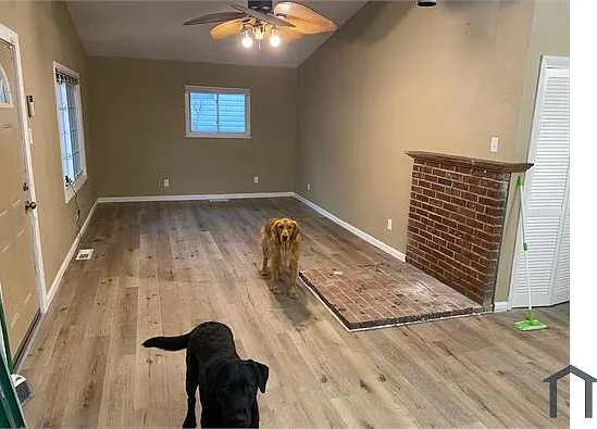 3 bed, 1200 sqft, $1,120 — Photo 2