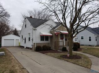 152 Windsor Dr, Rossford, OH 43460