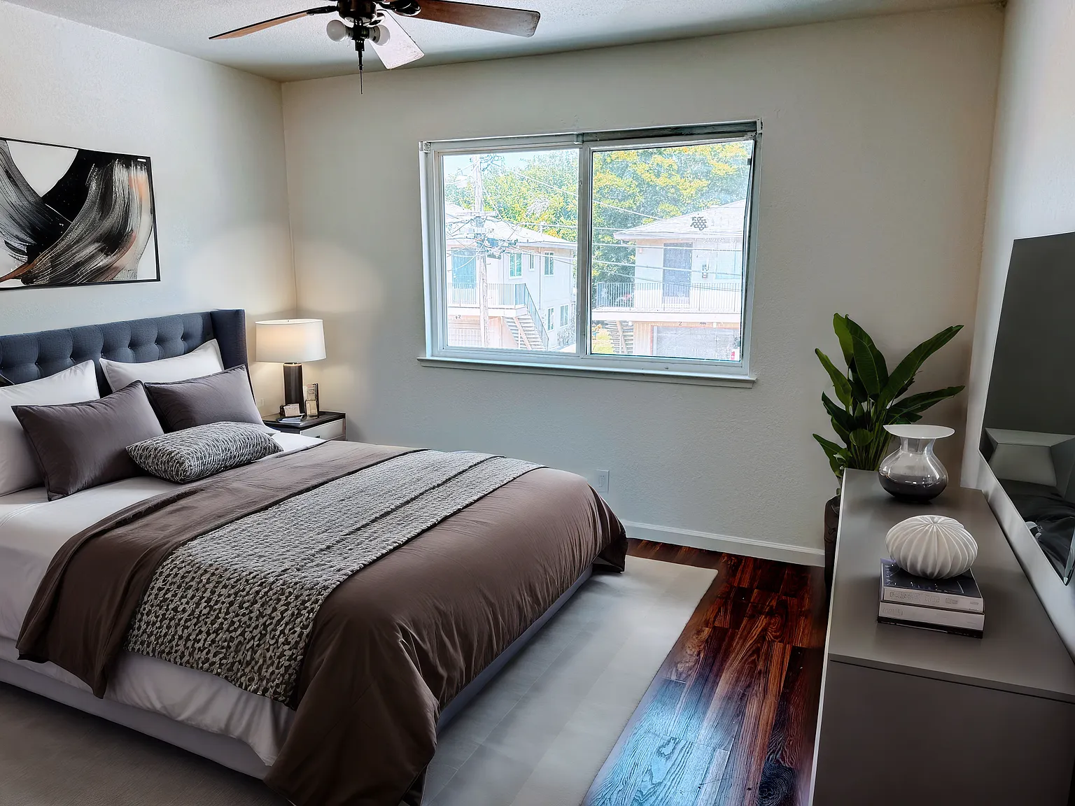 10831 Coloma Rd — Photo 4