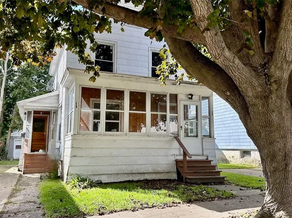 140 E 9th St, Oswego, NY 13126