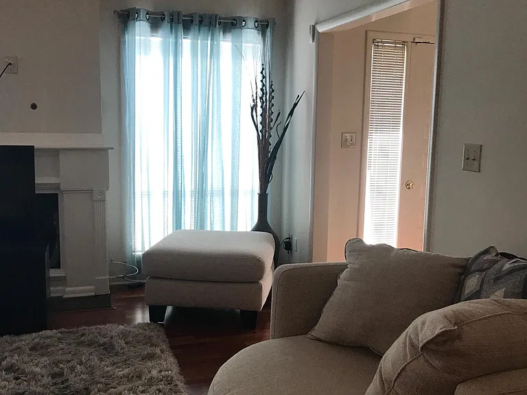 697 Serramonte Dr — Photo 23