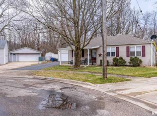 225 Frontenac Rd, Marquette Heights, IL 61554