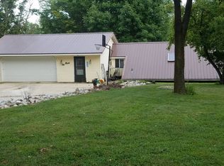631 NW 1225 St, Hillview, IL 62050