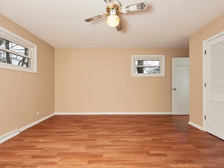 512 S Pawnee Dr — Photo 6
