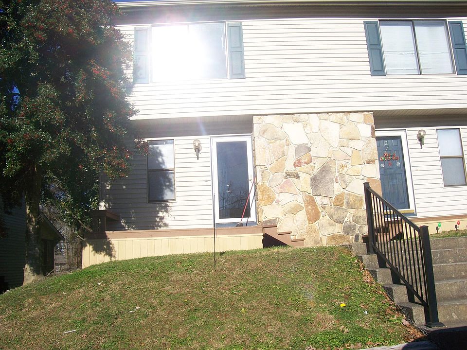 1st image of 10413 Victoria Dr