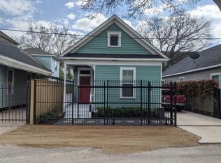 3909 Barnes St, Houston, TX 77007