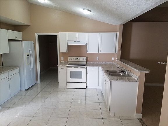 4th image of 1017 Dudley Dr