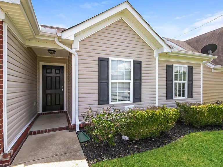 168 Howard Woody Dr — Photo 3
