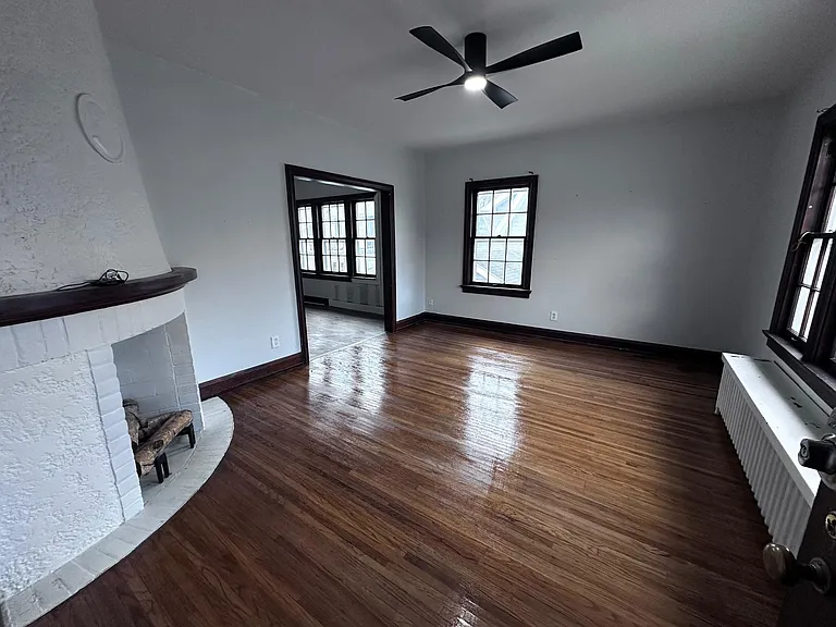 1325 Laclede Rd #2 — Photo 2