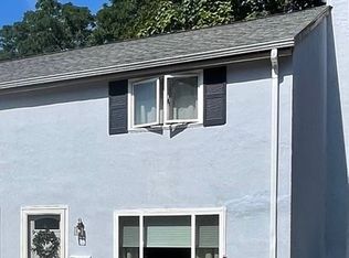 20 Lewis Farm Rd, Dedham, MA 02026