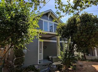 1323 N 38th St #B, Seattle, WA 98103