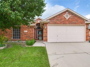7751 Summerbrook Cir, Fort Worth, TX 76137