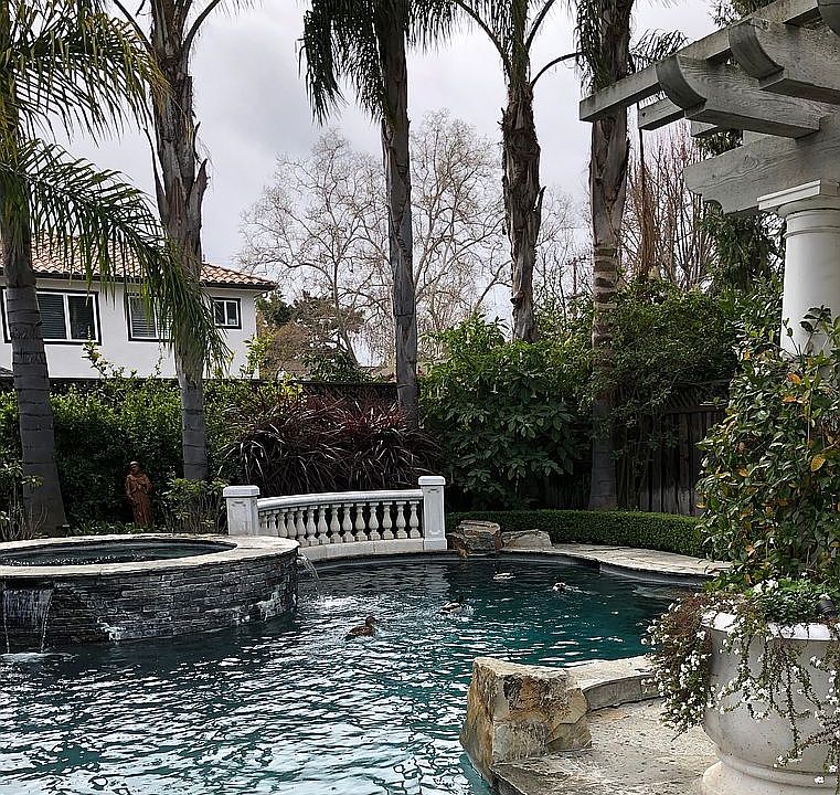 2nd image of 958 Terra Bella Ave