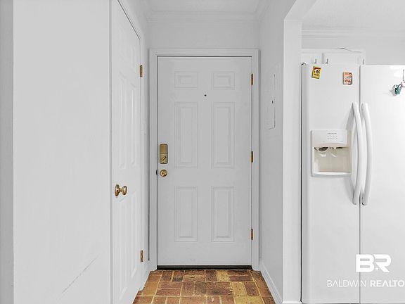 5th image of 49 Summer Oaks Dr