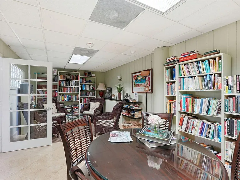 5600 N Flagler Dr #1110 — Photo 42