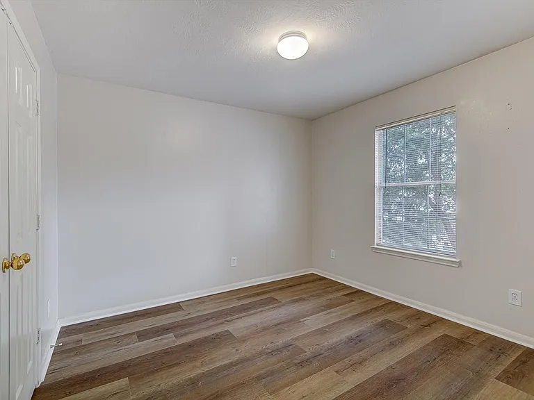 13983 Maximos Dr — Photo 25