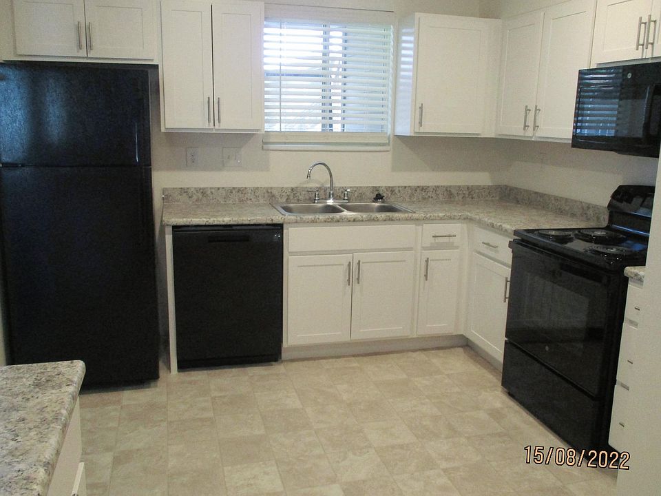 1st image of 10144 Arrowhead Dr #3