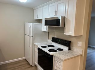 9360 SW 80th Ave #B, Portland, OR 97223