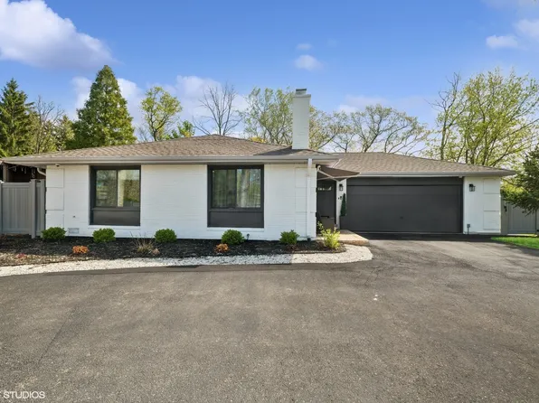 1045 Green Bay Rd, Lake Bluff, IL 60044