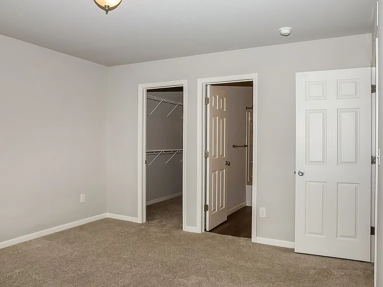 1304 Timber Hollow Ct — Photo 7
