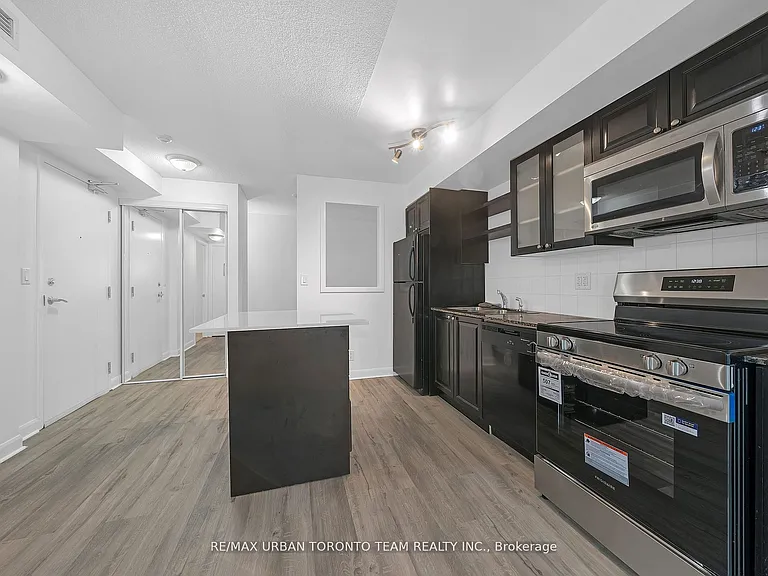 600 Fleet St #1901 — Photo 5