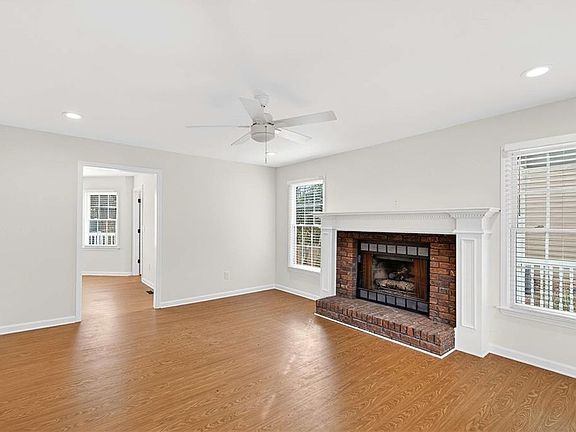 5th image of 1028 Boston Rdg