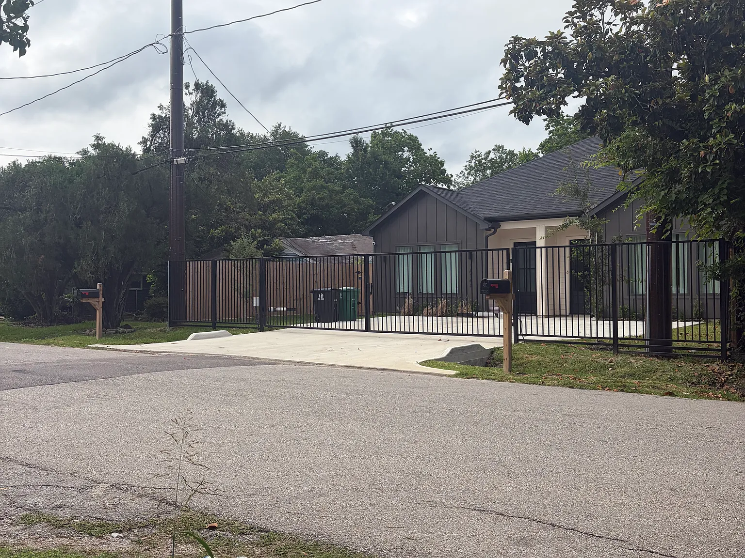 4 bed, 1484 sqft, $1,495 — Photo 4