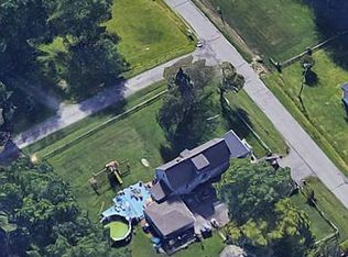 7415 Lakeview Blvd, Newport, MI 48166