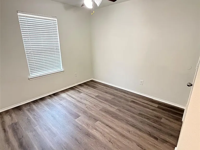 7419 Morgan Ranch Trl — Photo 17