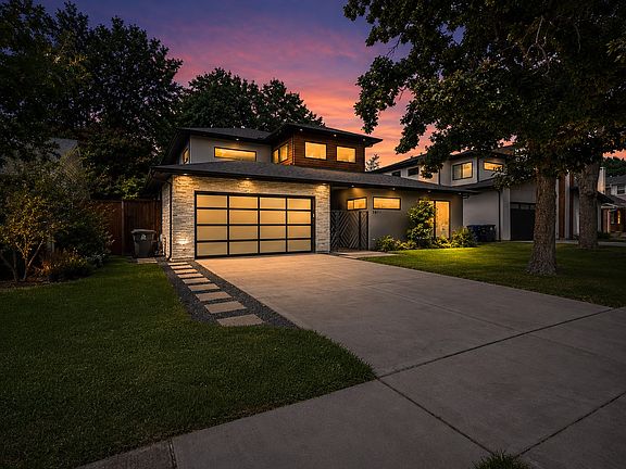 2nd image of 3871 Clover Ln