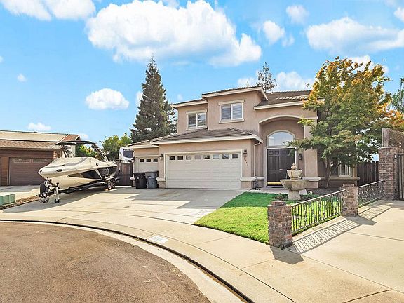 2nd image of 2248 Cherry Tree Ln