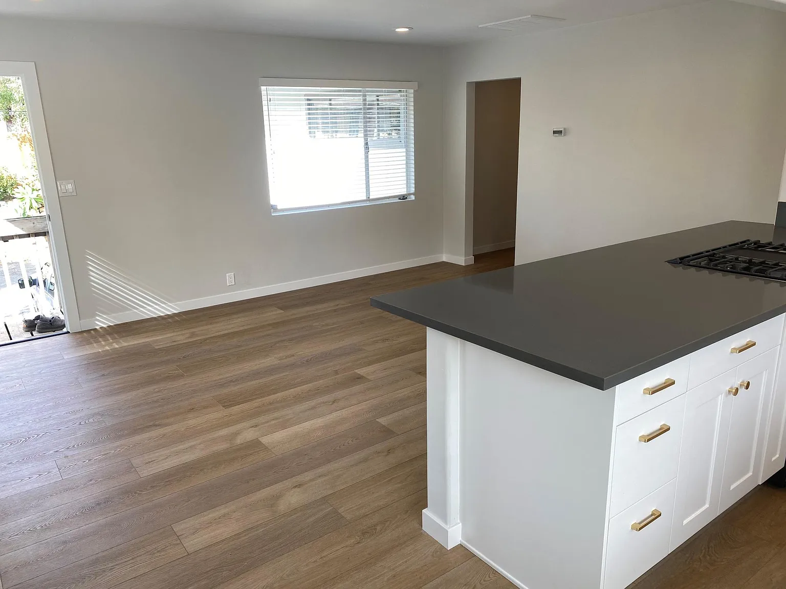1218 Olive St — Photo 4