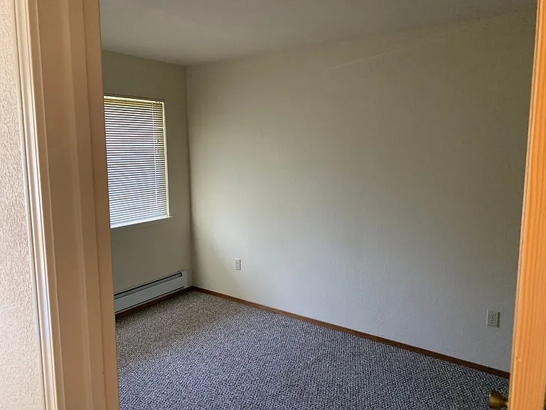 740 Bayside Rd — Photo 18