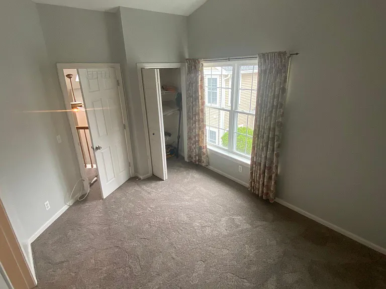 11 Devon Commons Ln — Photo 38