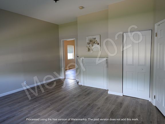 5th image of 318 S B St
