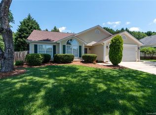 114 Round Keep Ln, Mooresville, NC 28117