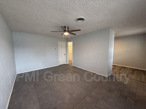 2nd image of 232 S Indianola St