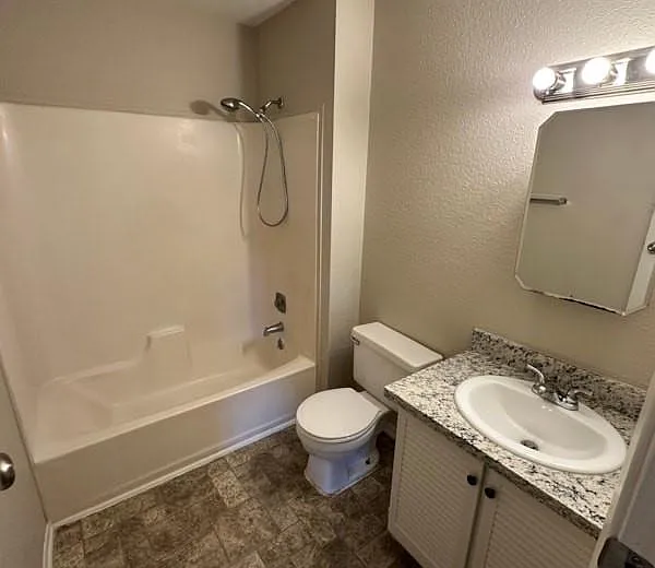 801 Avenue M #21 — Photo 7