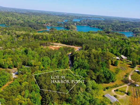 91 Harbor Dr, Seneca, SC 29672